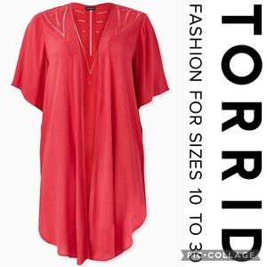 Torrid 1X/2X Red Crinkled Gauze Crochet Inset Longline Kimono